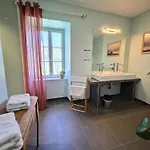 Datcha Anastasia بيت ضيافة بيس إيه سانت أناستيز