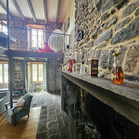 Datcha Anastasia Pensionat Besse-et-Saint-Anastaise